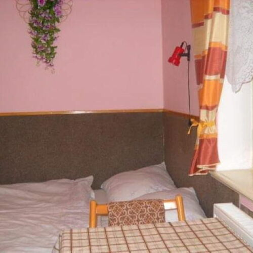 Pokoj se sprchou s vlastní kuchyňkou pro 2 os.