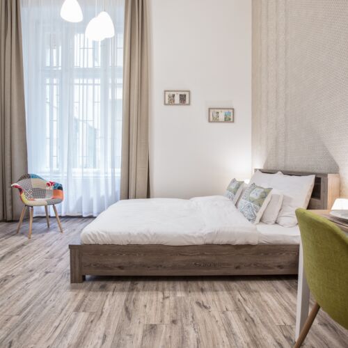 King Pokoj s koupelnou s manželskou postelí