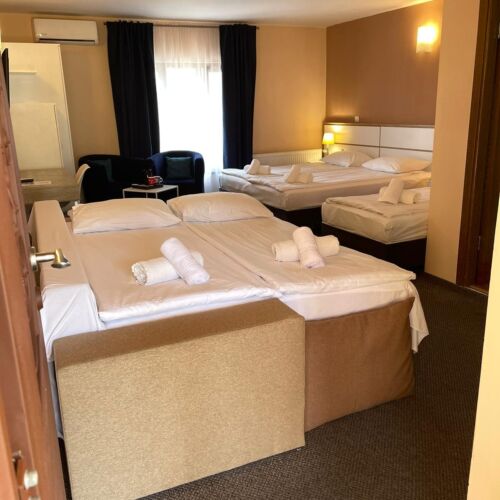 Camera family pentru 5 pers.