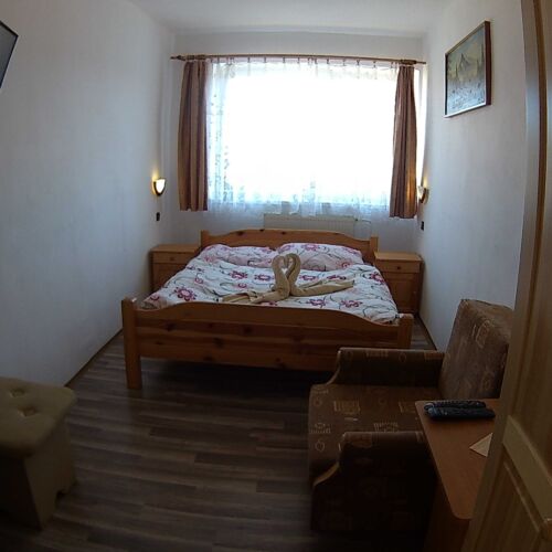 Izba so sprchou  pre 2 os.