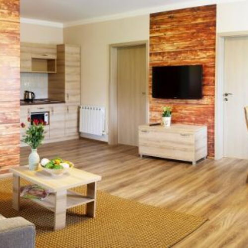 Apartament confort cu vedere spre grădină cu 3 camere pentru 6 pers.