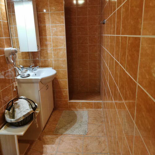 Camera twin standard cu baie