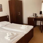 Comfort Twin Room with Shower (extra beds available)