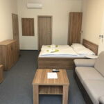 Twin Room with Shower and Kitchen (extra bed available)