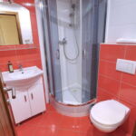 Apartament studio cu duș pentru 2 pers.