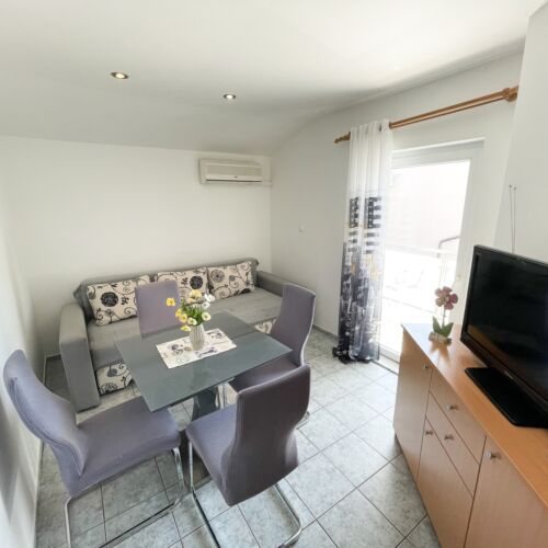 2-Room Family Air Conditioned Apartment for 4 Persons