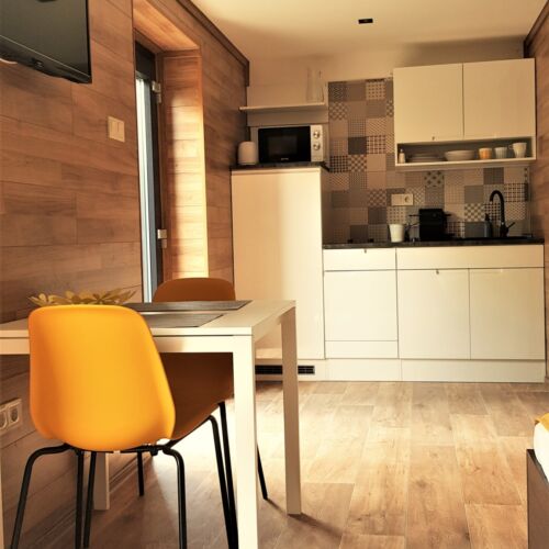 Ground Floor 1-Room Air Conditioned Apartment for 2 Persons