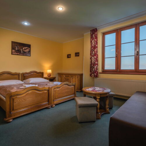 Camera cvadrupla classic întreaga unitate