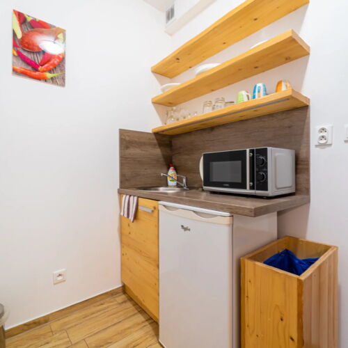 Apartment für 2 Personen mit Dusche und Eigner Küche (Zusatzbett möglich)