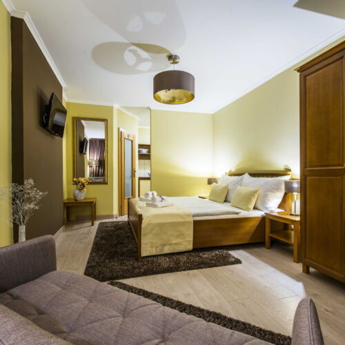 Zweibettzimmer mit Dusche und Eigner Küche (Zusatzbett möglich)