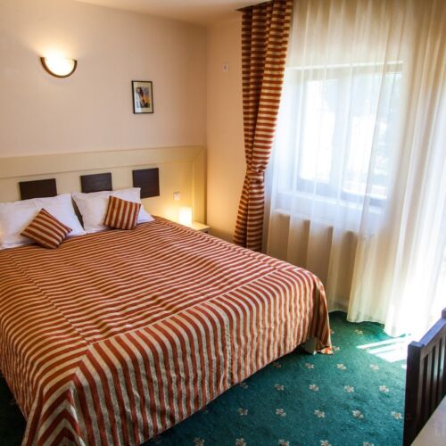 Camera dubla cu balcon