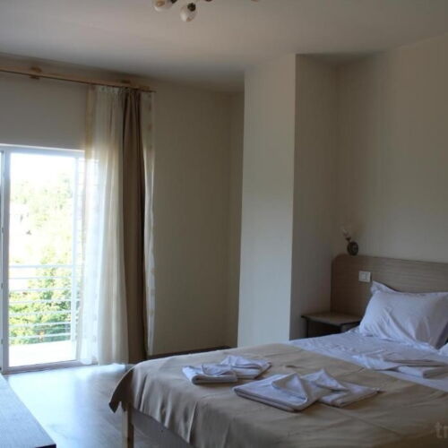 Camera dubla cu balcon