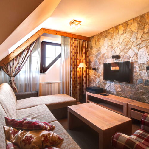 Apartament în clădirea principală a pentru 2 pers. (se poate solicita pat suplimentar)