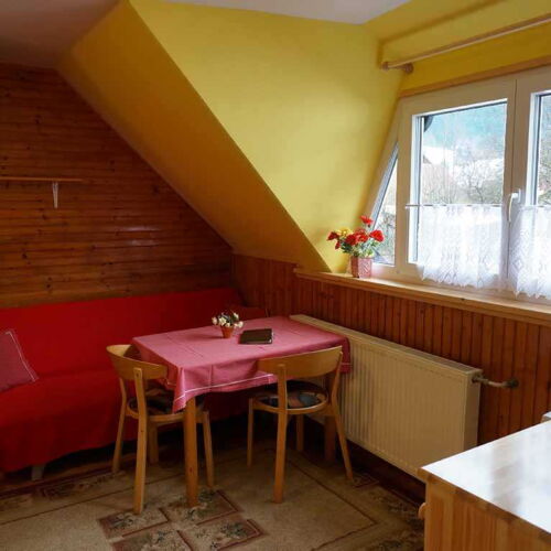 Apartament 4-osobowy z prysznicem z aneksem kuchennym z 2 pomieszczeniami sypialnianymi