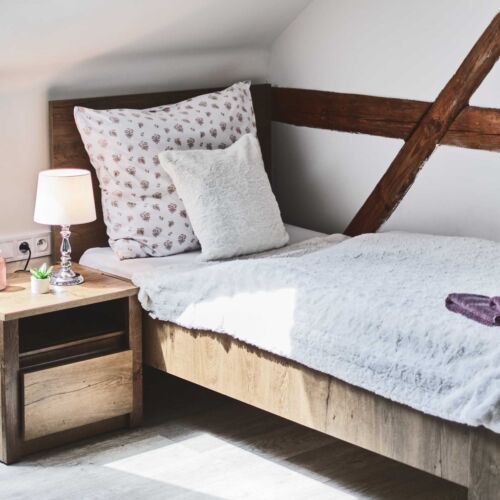 Camera single cu duș