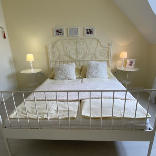 Romantik Doppelzimmer mit Aussicht auf den Garten