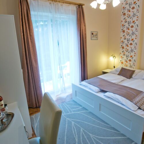 Camera dubla cu balcon cu baie