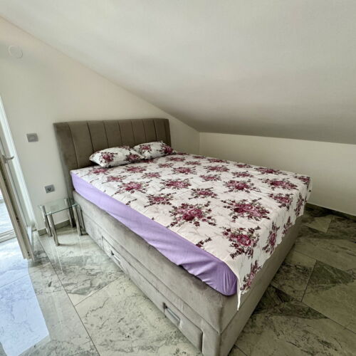 Upstairs 2-Room Family Apartment for 4 Persons