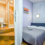 Apartament 2-osobowy na piętrze z łazienką z 1 pomieszczeniem sypialnianym