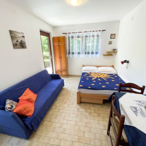 U prizemlju Sa vlastitom čajnom kuhinjom apartman za 2 osoba(e) sa 1 spavaće(om) sobe(om)