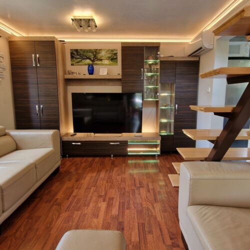 Whole House Exclusive Summer House for 8 Persons