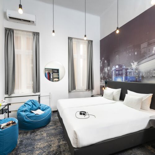 Camera cvadrupla superior Plus