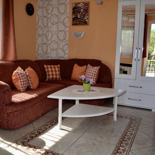 Apartament 2-osobowy na parterze z tarasem (możliwa dostawka)