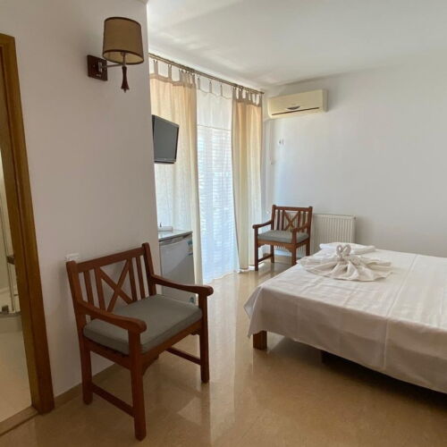 Camera dubla la etaj