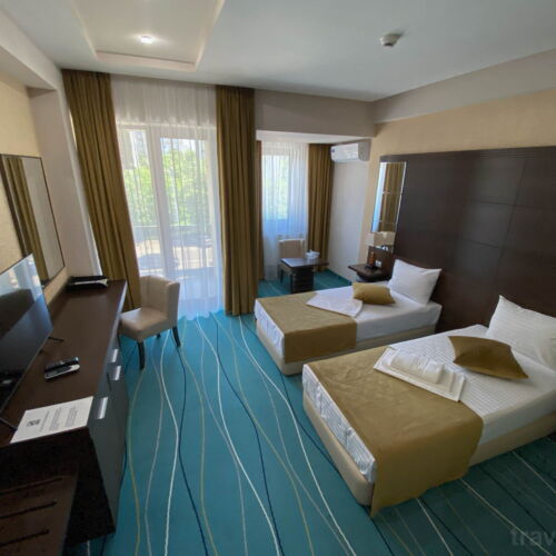 Camera  twin cu balcon