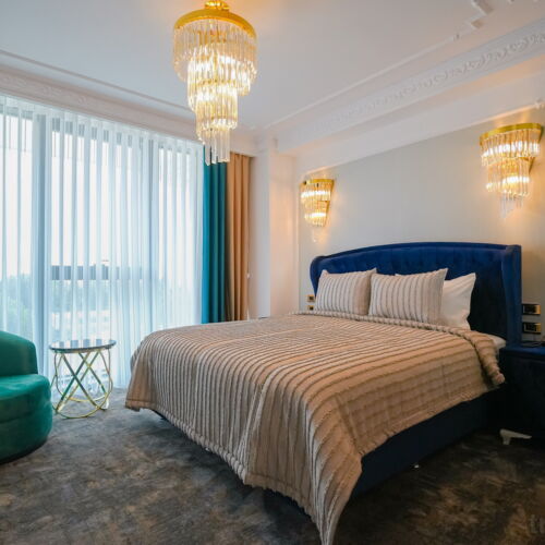 Pokoj s manželskou postelí