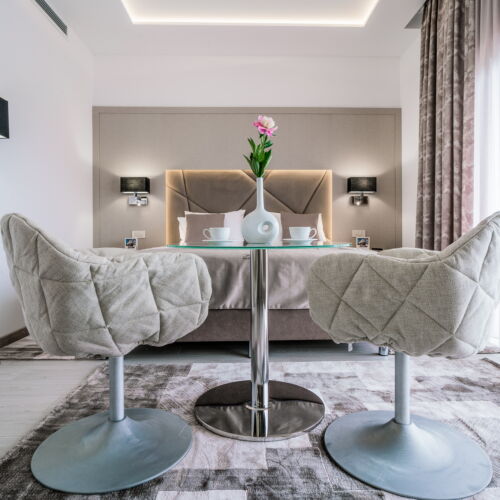 Camera dubla superior