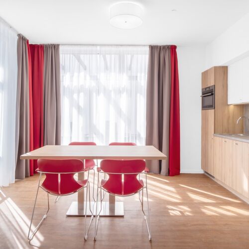 Upstairs 1-Room Family Apartment for 2 Persons