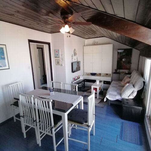 Sea View Upstairs 1-Room Apartment for 2 Persons
