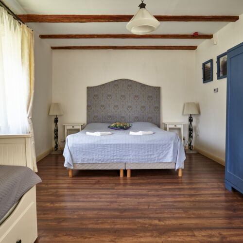 Apartament 4-osobowy Art z widokiem na las z 1 pomieszczeniem sypialnianym (możliwa dostawka)