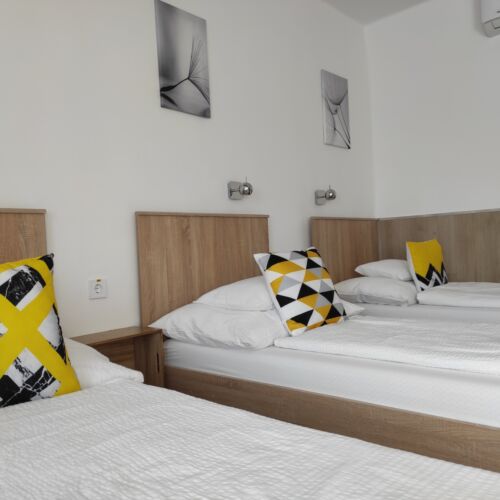 Apartament la parter cu 1 camera pentru 3 pers.