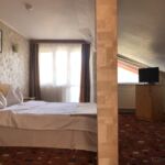 Apartament 4-osobowy na poddaszu z 2 pomieszczeniami sypialnianymi