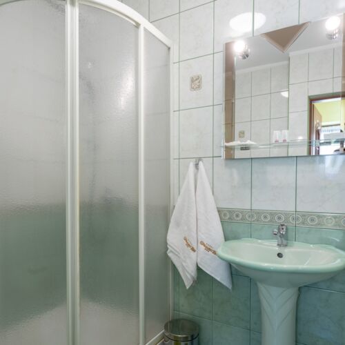 1-Room Apartment for 2 Persons ensuite with LCD/Plasma TV