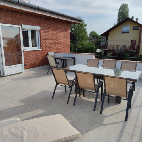 Panorama 4-Zimmer-Apartment für 8 Personen mit Garten (Zusatzbett möglich)