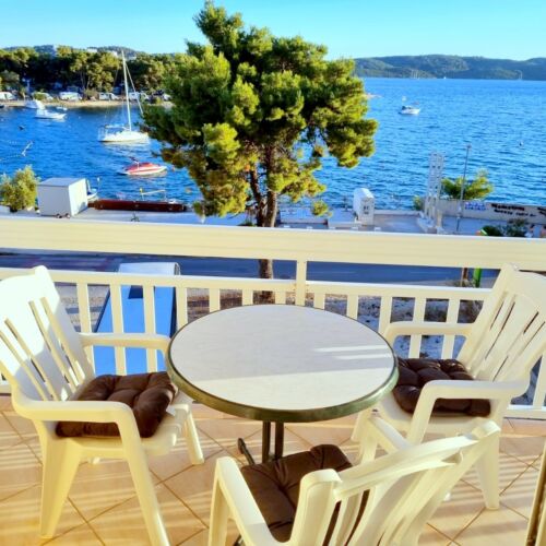 Classic Upstairs 2-Room Apartment for 4 Persons