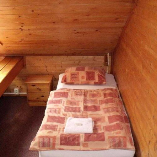 Pokoj se sprchou  pro 4 os.