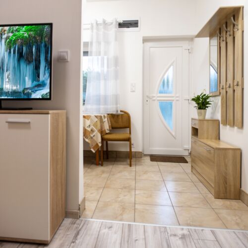 Ground Floor 2-Room Air Conditioned Apartment for 4 Persons