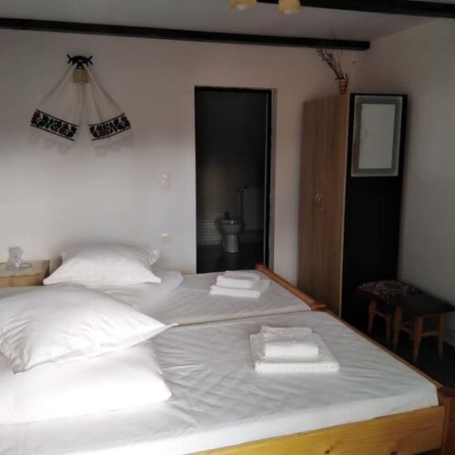 Pokoj s koupelnou pro 2 os. na poschodí