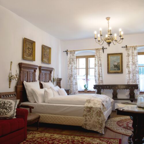 Camera cvadrupla deluxe (se poate solicita pat suplimentar)