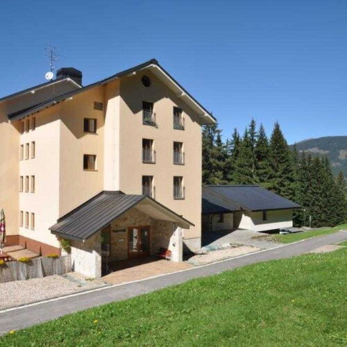 Apartman s vlastní kuchyňkou s vlastní kuchyní pro 4 os. (s možností přistýlky)