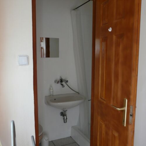 Se společnou kuchyňkou Pokoj pro 3 os. přízemní