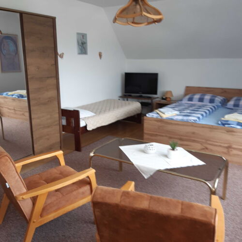 Apartman se sprchou  pro 3 os.