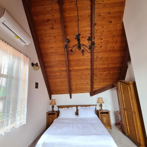 Upstairs Air Conditioned Double Room