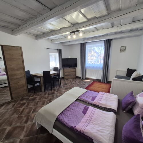 Classic Ground Floor Farmhouse for 4 Persons