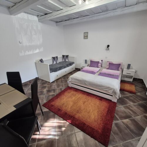 Classic Ground Floor Farmhouse for 4 Persons
