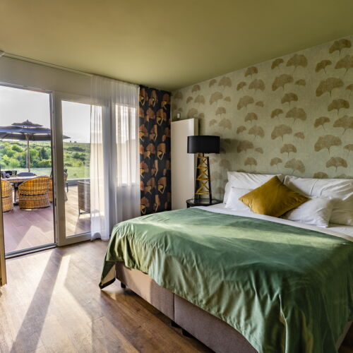 Suita penthouse la etaj cu 2 camere pentru 4 pers.